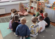 Przejdź do - Kwietniowe spotkanie Dziecięcego DKK „Bajkosmyki”